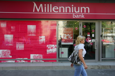 Millennium Bank îţi dă bani ca să-i aduci clienţi
