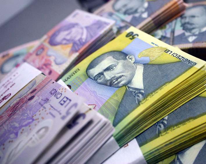 74% dintre români consideră că banii sunt murdari