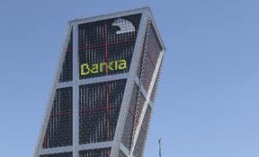 Spaniolii se plâng de ofertele capcană ale băncilor. Participaţiile preferenţiale, „scandalul secolului” în ţară