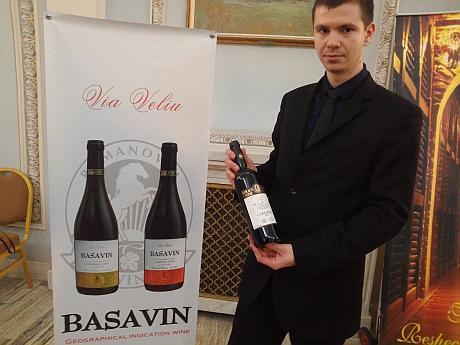Basavin, unicul producător de vin kosher din Europa de Est: ”Israelienii vin la noi, apasă pe butoane, își fac singuri vinul. Noi apoi li-l exportăm”