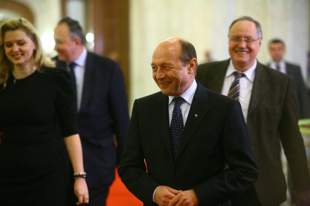 Băsescu: „Sunt mulţumit de utilizarea banilor”