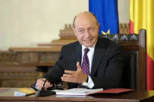 UPDATE 8: Băsescu renunță la unicameral, dar nu și la reducerea la 300 a parlamentarilor