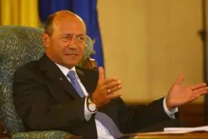 Băsescu: „Orice companie care vrea să se extindă în Republica Moldova va fi susţinută de Guvern”