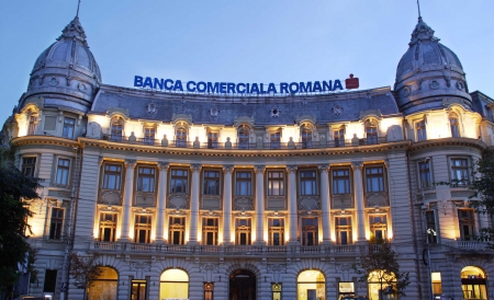 BCR derulează în numele Statului finanţările UE pentru România