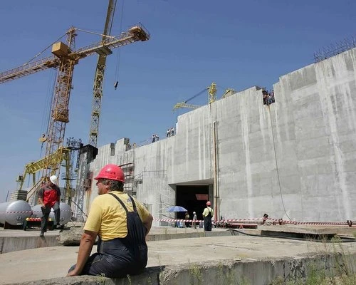 Bulgaria renunţă să construiască pe malul Dunării centrala nucleară de la Belene