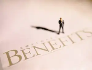 Beneficiile date angajaţilor scad costurile cu 30%
