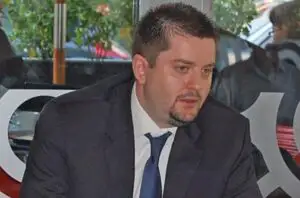 Dumitru Beze (AIPC): Nu cred că Sima este un hoţ, dar a pierdut banii jucând pe conturi ce l-au depăşit