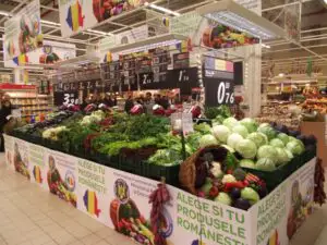 Cum ajung în hipermarketuri cartofii de Râşca, ridichile de Apahida sau merele de la Voineşti