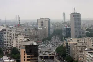 Pentru prima dată în acest an, preţul apartamentelor a scăzut în toate oraşele mari