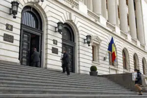Deficitul comercial al României a urcat la peste 8,26 miliarde euro