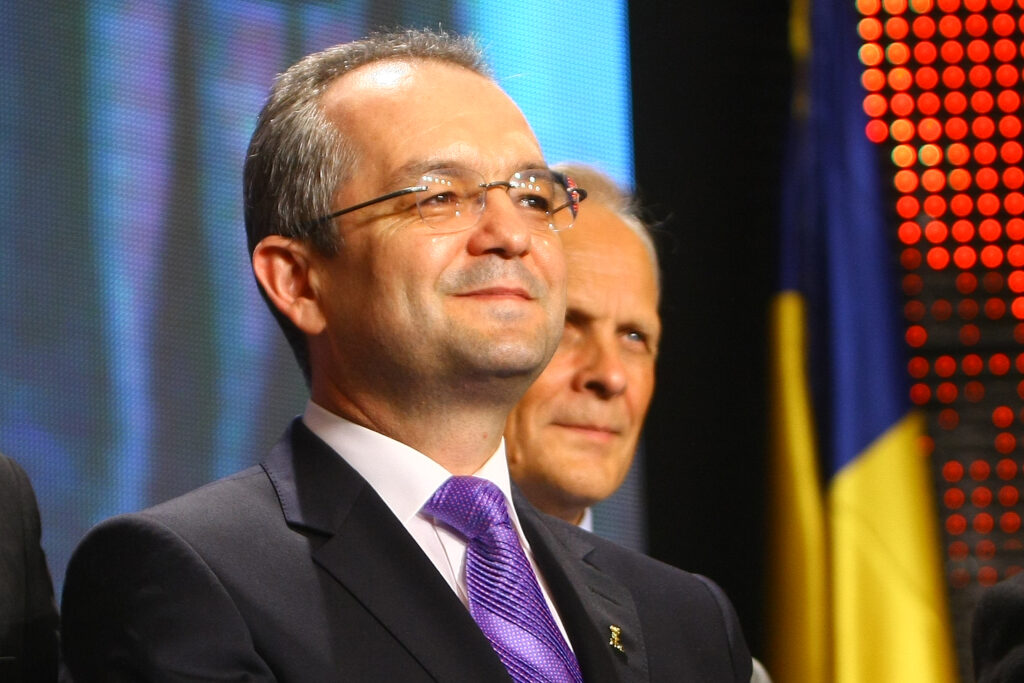 Emil Boc: Dezavantajul neparticipării României la zona euro – lipsa unei arii de stabilitate