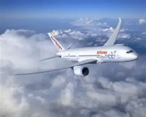 Unde vor zbura poliţiştii de frontieră şi cât vor cheltui pentru biletele de avion