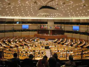 Măsuri aspre la Bruxelles: Sancțiuni pentru statele cu deficite prea mari