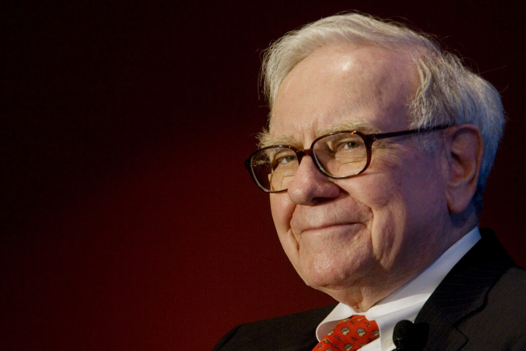 Buffett nu crede că urmează încă o recesiune . De data asta îşi susţine cu proprii bani afirmaţia