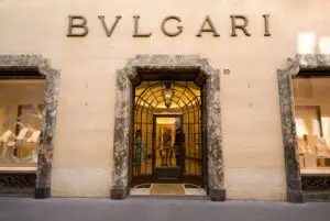 Grupul LVMH cumpără cu 3.700 milioane de euro jumătate din compania Bulgari