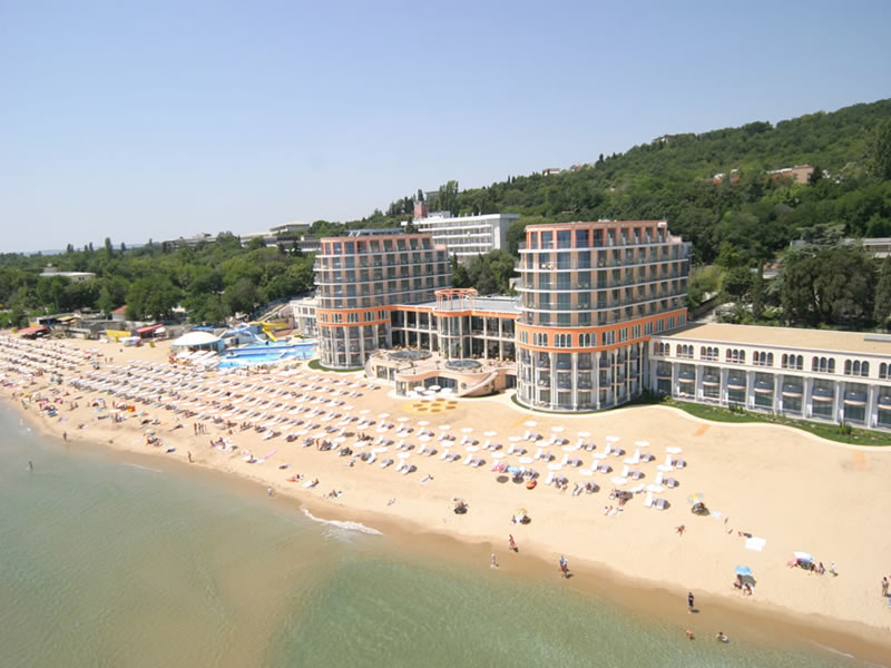 Autorităţile din Bulgaria estimează peste un milion de turişti români, în 2012