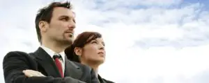 Ernst&Young: 40 la sută dintre directorii operaţionali speră să devină CEO în cinci ani