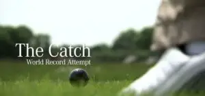 David Coulthard a intrat în Cartea Recordurilor prinzând o minge de golf la 200 km/h viteză