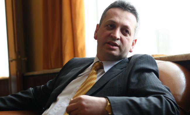 Fost director din Ministerul Justiţiei, urmărit penal pentru luare de mită în dosarul lui Fenechiu
