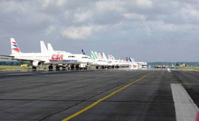 Toate zborurile au fost amânate pe aeroportul Otopeni