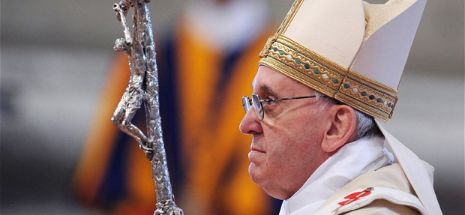 Papa Francisc afirmă că vrea să continue reformele în pofida noului ”Vatileaks”