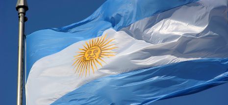 Criză de bani în Argentina! Guvernul a început să importe bancnote! Inflația a trecut de 40%