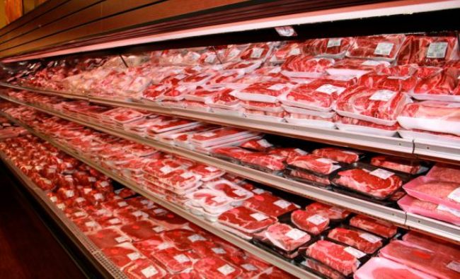 Producţia de carne a României creşte la bovine şi ovine, dar scade la porc şi pasăre