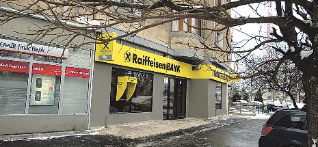 Raiffeisen Bank întrerupe temporar serviciile de Internet Banking şi cele de Mobile Banking