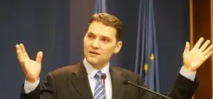 Dan Şova, reţinut de DNA
