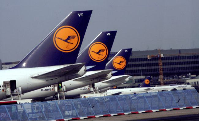 Grevă pe aeroporturi în Germania. Peste 60 de curse anulate