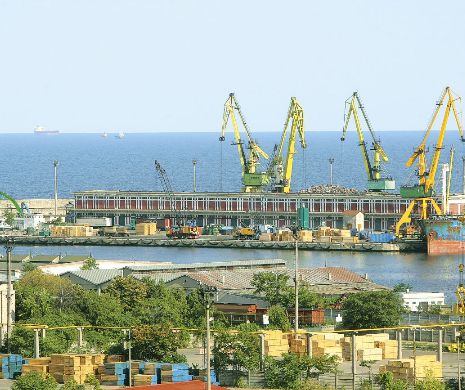Autorităţile, chemate să rezolve criza din Portul Constanţa