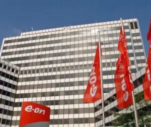 E.ON ar putea anunţa concedieri dacă ratingul companiei va fi revizuit în scădere