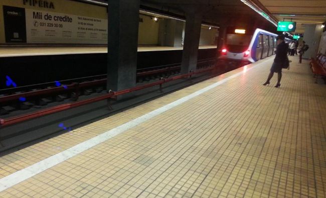 ASFR: Panourile de protecţie nu pot fi montate în toate staţiile de metrou