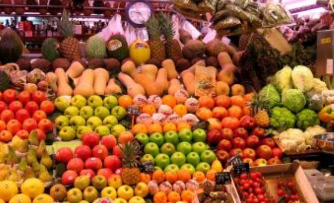 Revoltător! Ce mănâncă, defapt, românii! Dezvăluiri îngrozitoarea despre fructele și legumele din magazine
