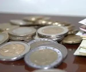 Leul s-a apreciat în raport cu principalele valute