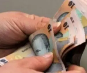 INS: Salariul mediu net a crescut cu 1,7% în iulie