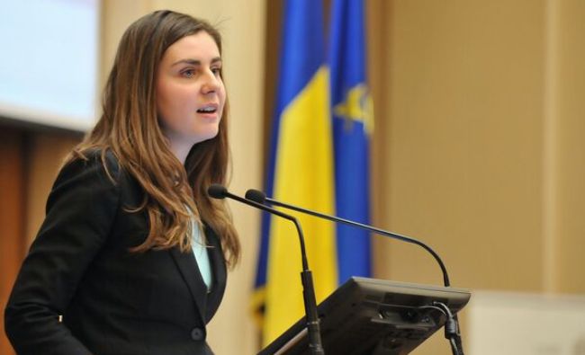 Fostul ministru de Finanţe Ioana Petrescu, pe blogul său: „La începutul mandatului meu de ministru, am fost sfatuită foarte paternal de mai multi binevoitori să nu încerc” să stârpesc evaziunea