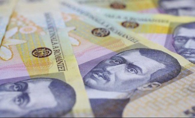 EXCLUSIV Finanțele își întorc foamea de bani către piața internă. Ce se întâmplă cu creditele românilor