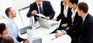 Încă un mit s-a prăbuşit: Un studiu arată că românii muncesc mai mult decât nemţii