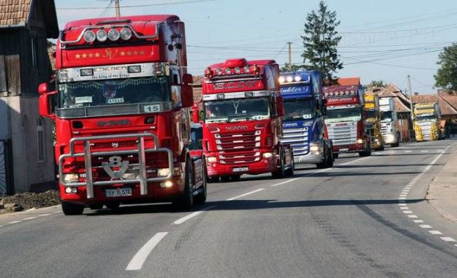Transportatorii români susțin sunt supuși unor practici abuzive de control în Franța și Belgia