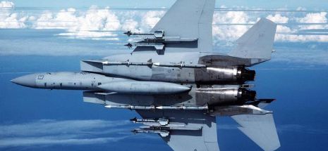Japonia dublează numărul de avioane de vânătoare F-15 din apropierea insulele disputate cu China