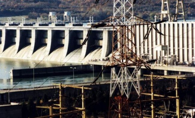 Autorităţile vor să listeze 10% din Hidroelectrica într-o primă fază
