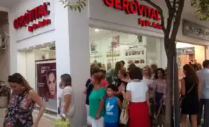 Vânzările din magazinul online Farmec, mai mari cu 20%