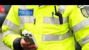 Şoferii care transportă buletinele de vot la secţiile de votare, testaţi cu aparatul alcooltest