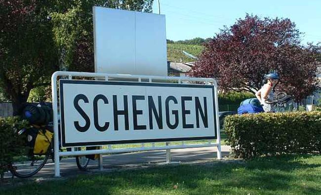 Ambasada Belgiei: Introducerea controalelor la graniţă nu afectează aderarea României la Schengen