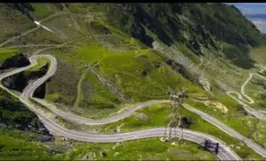 De astăzi, Transfăgărăşanul este închis circulaţiei de la Piscu Negru la Cabana Bâlea Cascadă