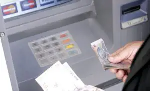 Atenție mare! Se schimbă cardurile! Milioane de români sunt vizați!