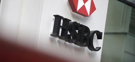 HSBC îşi păstrează sediul central la Londra