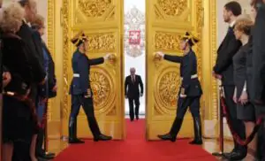 Ce cadou a primit Vladimir Putin de la ultimul dictator al Europei. Surpriză totală la Kremlin