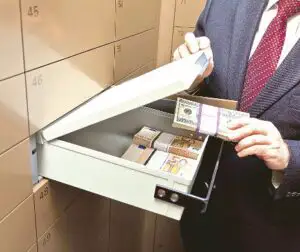 Subsidiarele băncilor elene din Albania sunt stabile şi au excedent de lichiditate